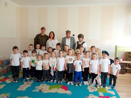 Spotkanie z żołnierzem w przedszkolu